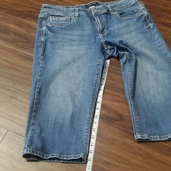 White House Black Market Denim Cropped Jeans - Picture 11 of 13